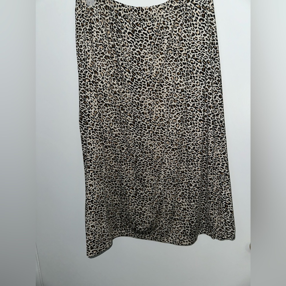 Leopard skirt w/leggings
